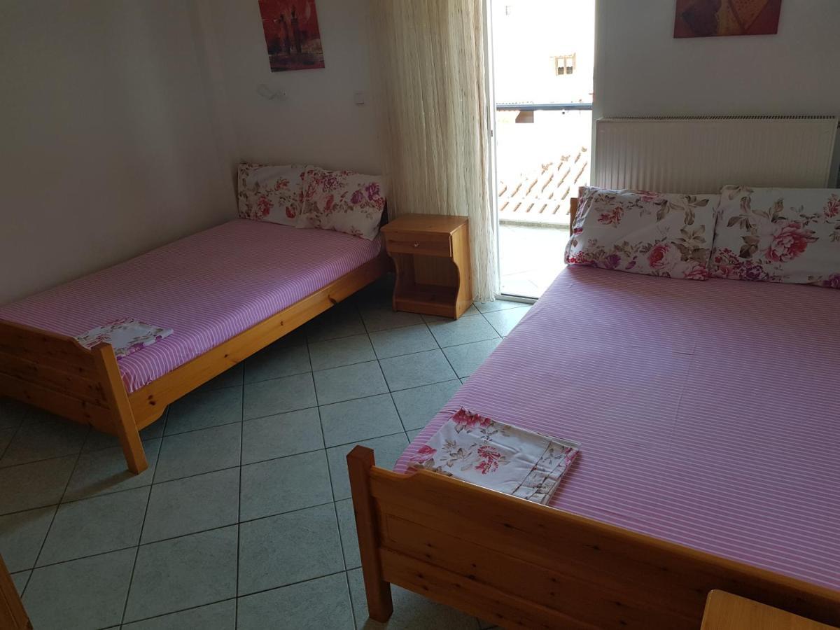 Villa Giannis 2 Nea Vrasna Quarto foto